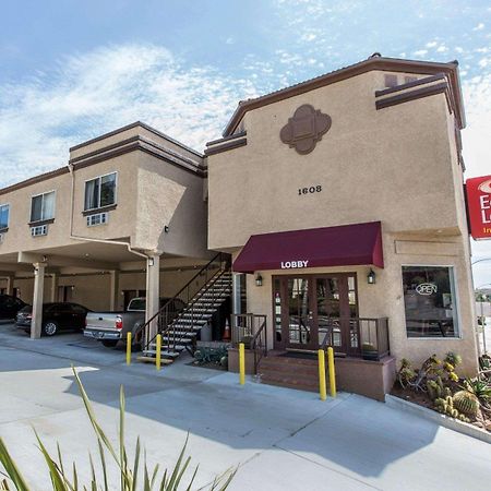 Econo Lodge Inn & Suites Fallbrook Downtown Экстерьер фото