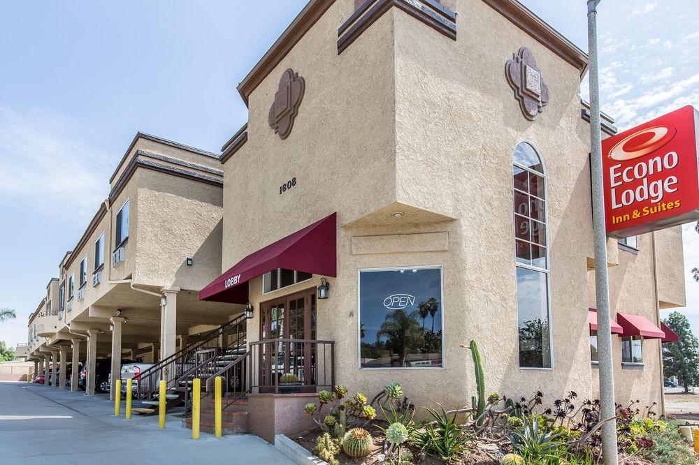 Econo Lodge Inn & Suites Fallbrook Downtown Экстерьер фото