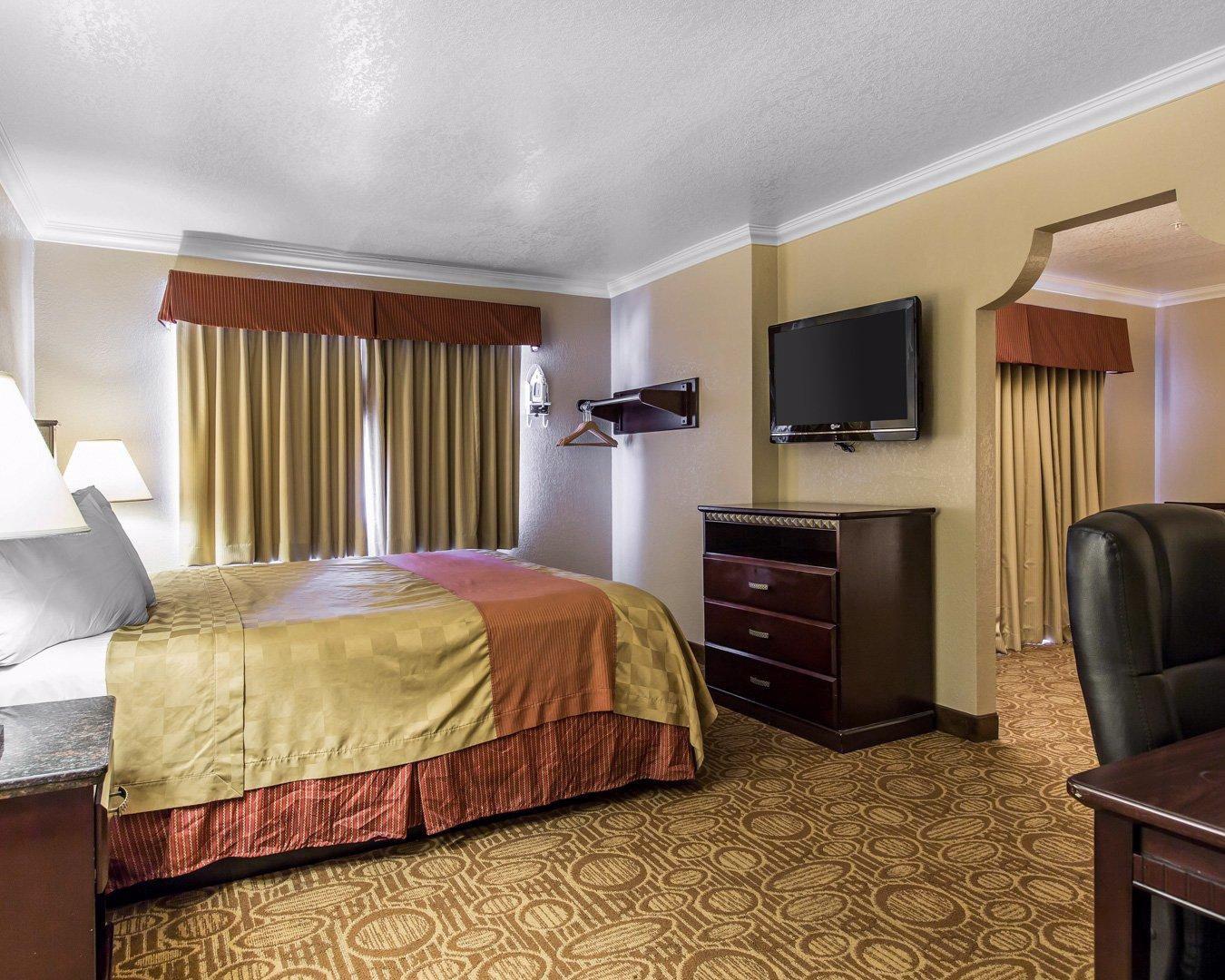 Econo Lodge Inn & Suites Fallbrook Downtown Экстерьер фото